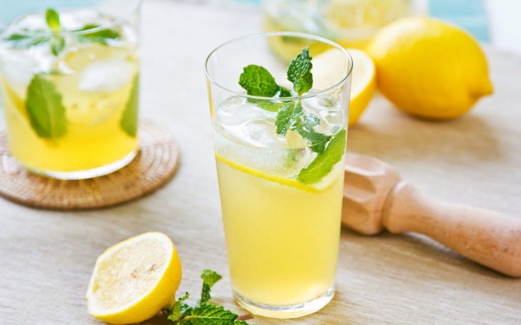 Suco Detox de Limão